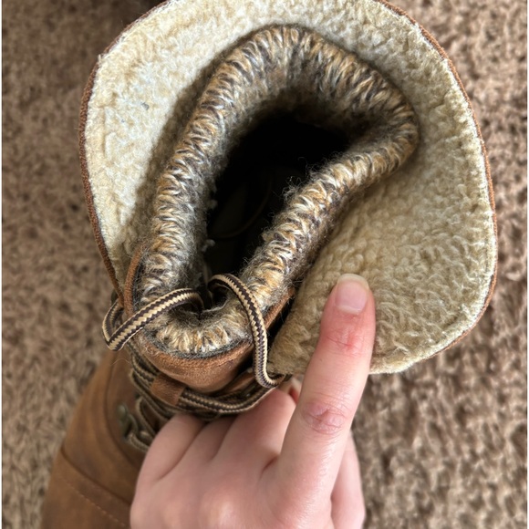 Women’s fall boots - Picture 2 of 4